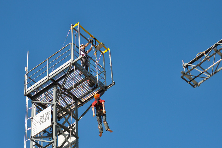 Corso di sicurezza sul lavoro: lavori in quota ed emergenze