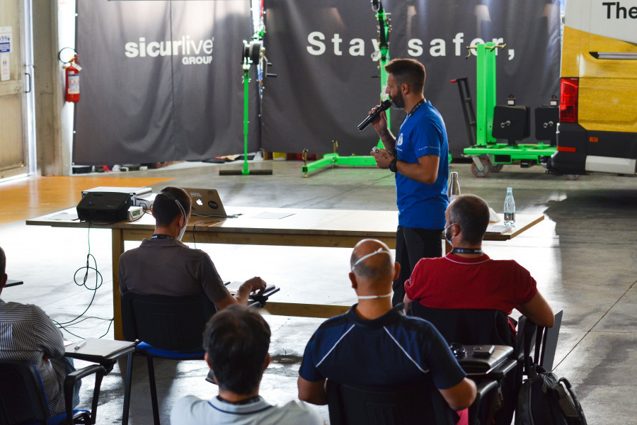 Corso di sicurezza sul lavoro: lavori in quota ed emergenze