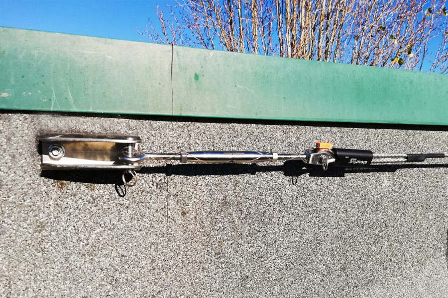 Camminare sopra i lucernari: News su messa in sicurezza delle coperture