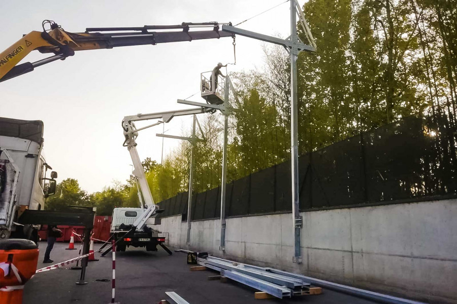 Baie di carico e scarico: come garantire la sicurezza dei lavori in quota