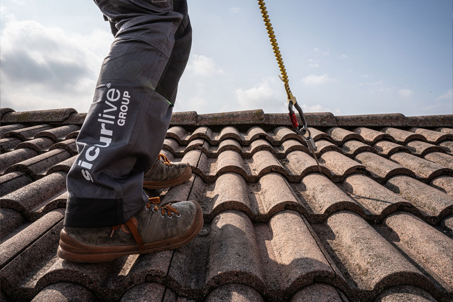 Gancio Sottotegola Flessibile: gancio originale affidabile