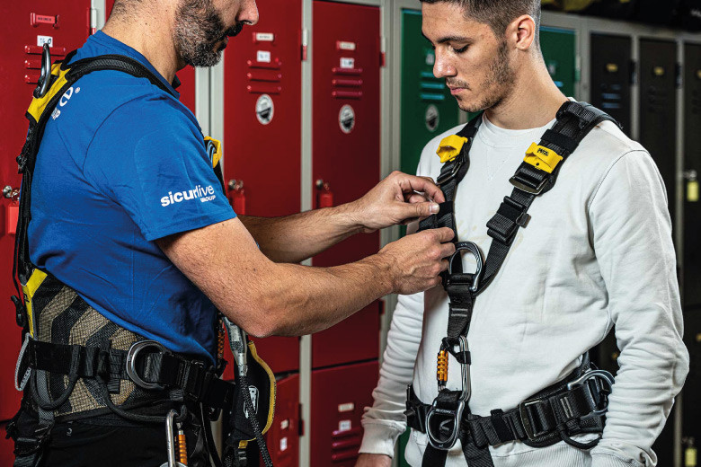 Lavori in fune: i dispositivi di protezione individuale